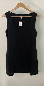 Vestido negro corto